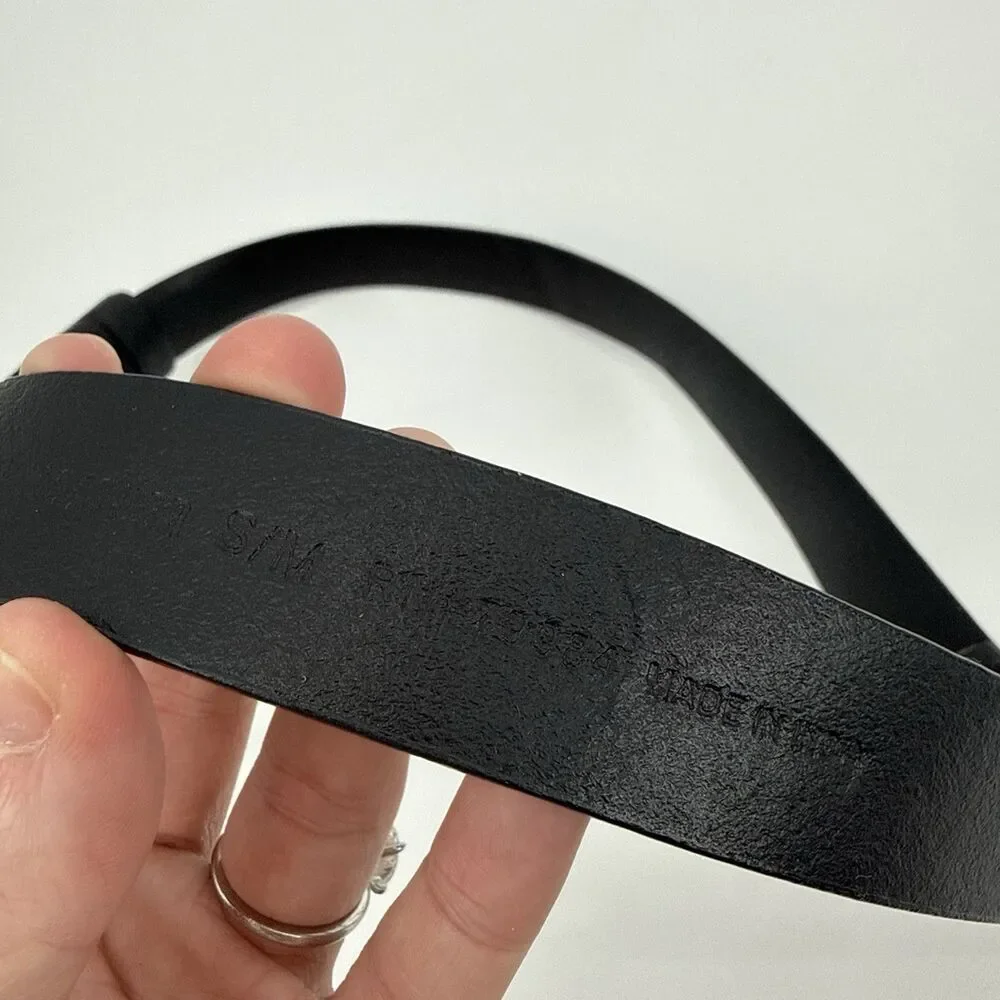Chicos Black Leather Belt Two Tone Hook Closure Size S/M Classic India